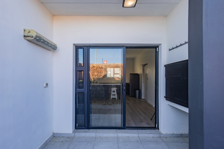 2 Bedroom Property for Sale in Groot Phesantekraal Estate Western Cape